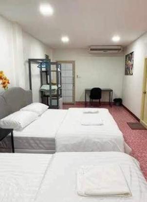 Cat Homestay *